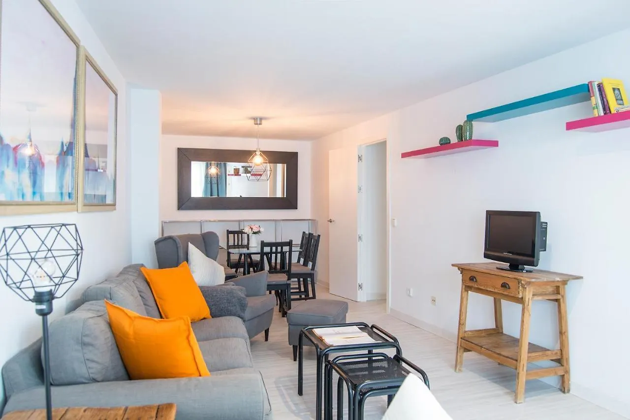 Riverside Apartment In Triana Seville