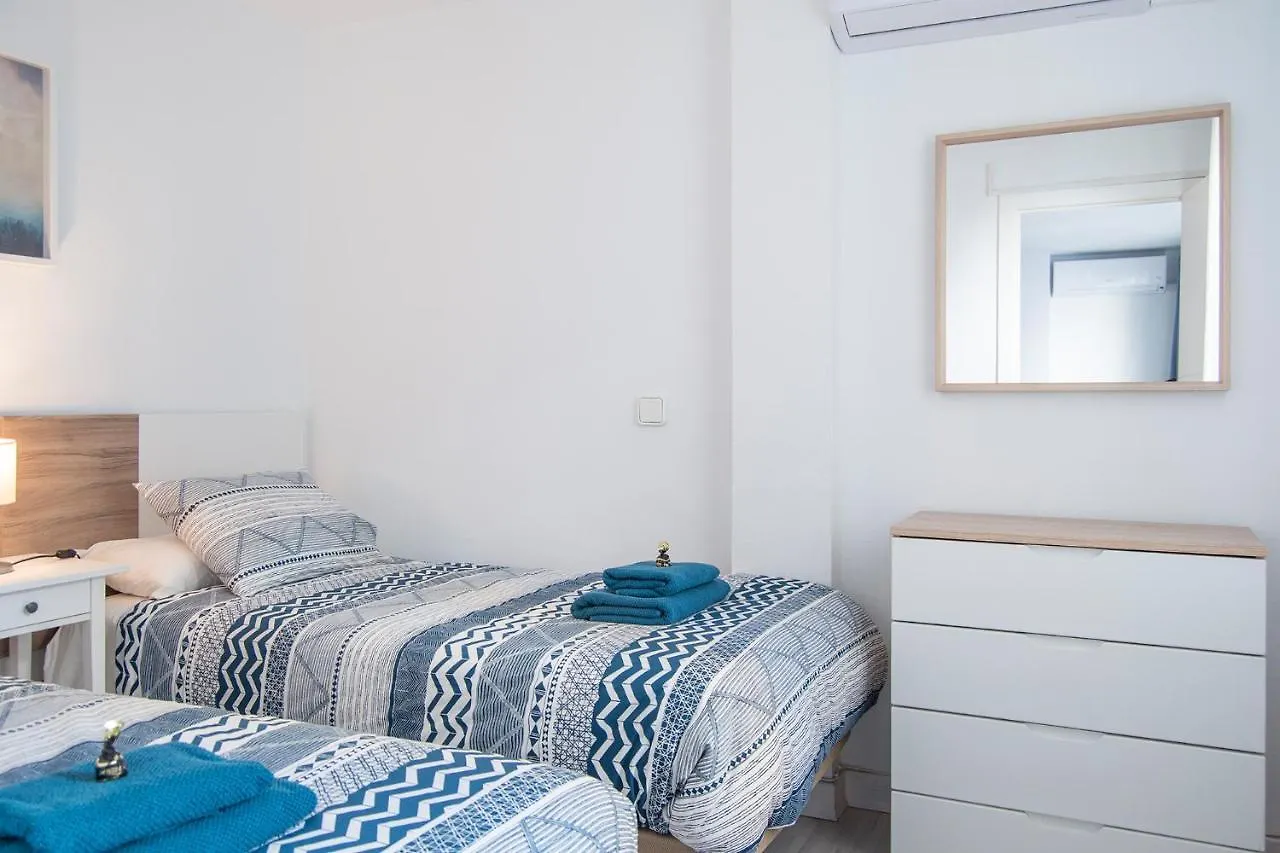 Riverside Apartment In Triana Séville 0*,